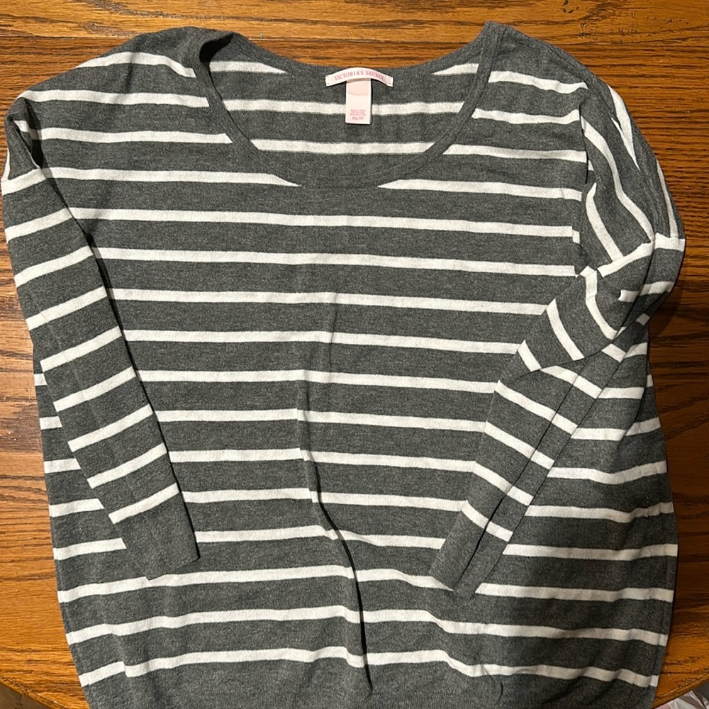 Used Victoria Secret light sweatshirt XS